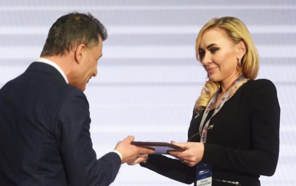 СЕО «Октава Капітал» Тетяна Андріанова взяла участь в церемонії нагородження лауреатів щорічної премії «Банки року 2021» СЕО «Октава Капітал» Тетяна Андріанова взяла участь в церемонії нагородження лауреатів щорічної премії «Банки року 2021»