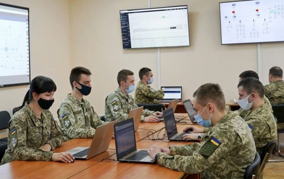 Голова Держспецзв’язку Юрій Щиголь розповів про особливості прискореної побудови «держави в смартфоні», зважаючи на актуальний рівень кібербезпеки Голова Держспецзв’язку Юрій Щиголь розповів про особливості прискореної побудови «держави в смартфоні», зважаючи на актуальний рівень кібербезпеки